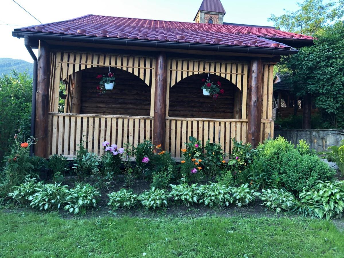 Skarbivka Hotel Vorohta Exterior foto